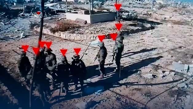 Gazze’de çatışmalar devam ediyor… Askerlerin öldürüldüğü anlar paylaşıldı Gazze’de çatışmalar devam ediyor… Askerlerin öldürüldüğü anlar paylaşıldı