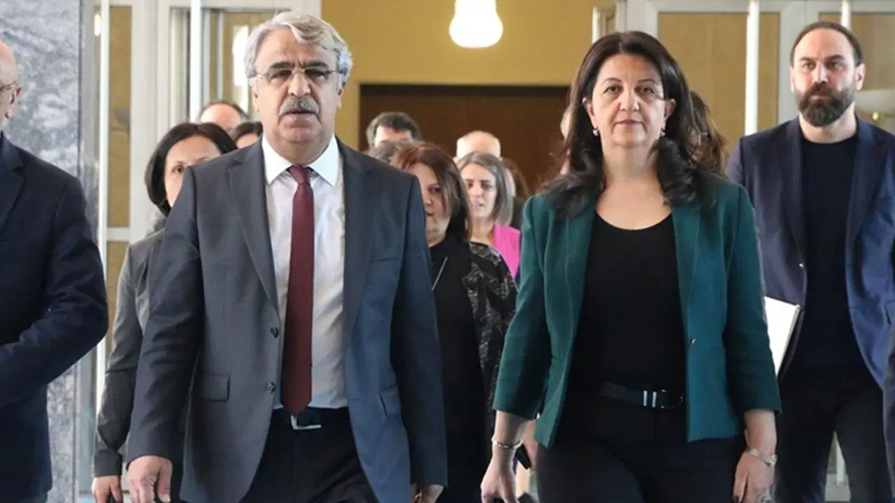 DEM Parti heyetinden ‘İmralı’ açıklaması: Öcalan ile ne görüştüler? – Son Dakika Siyaset Haberleri