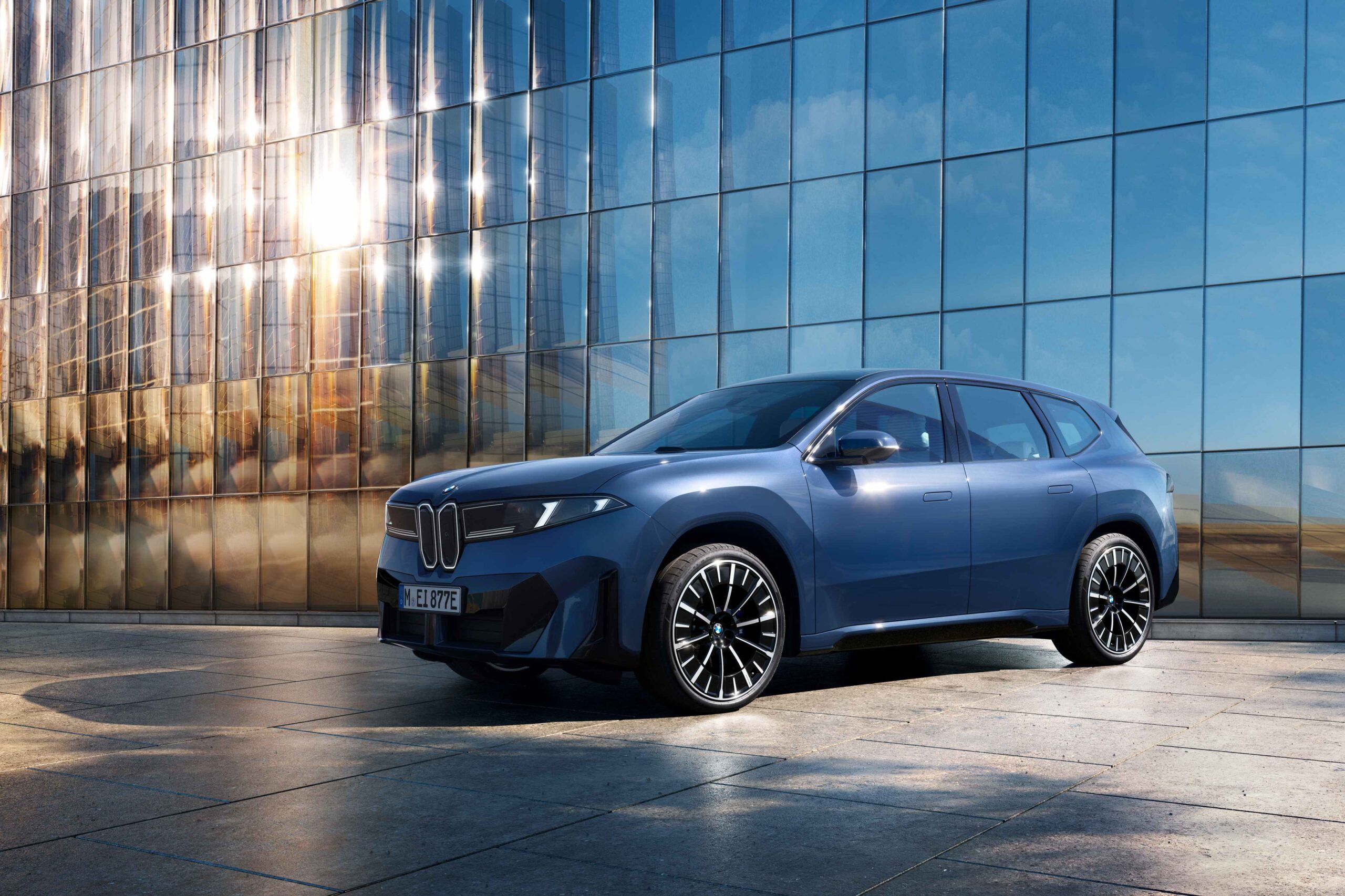 Yeni BMW iX3 IAA Mobility 2025’te gösterilecek