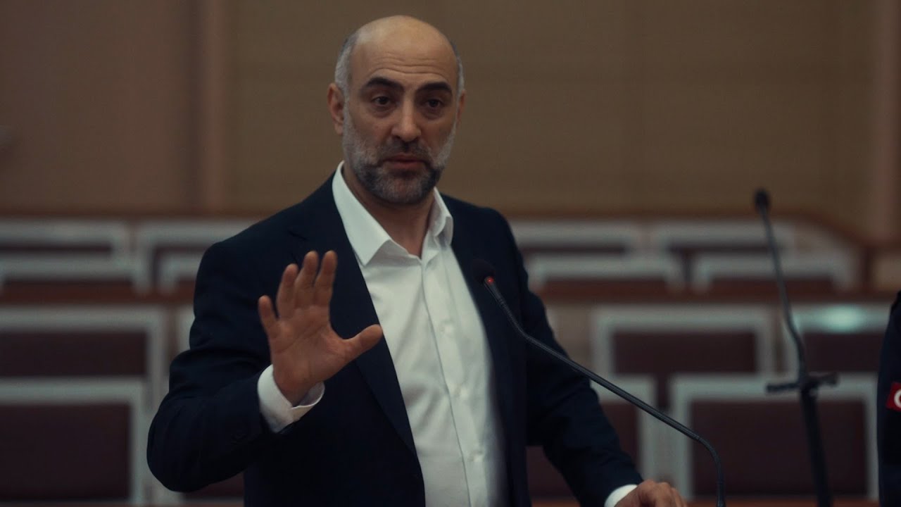 Kaosun Anatomisi dizisinde kaos her yerde kendisini hissettirecek!