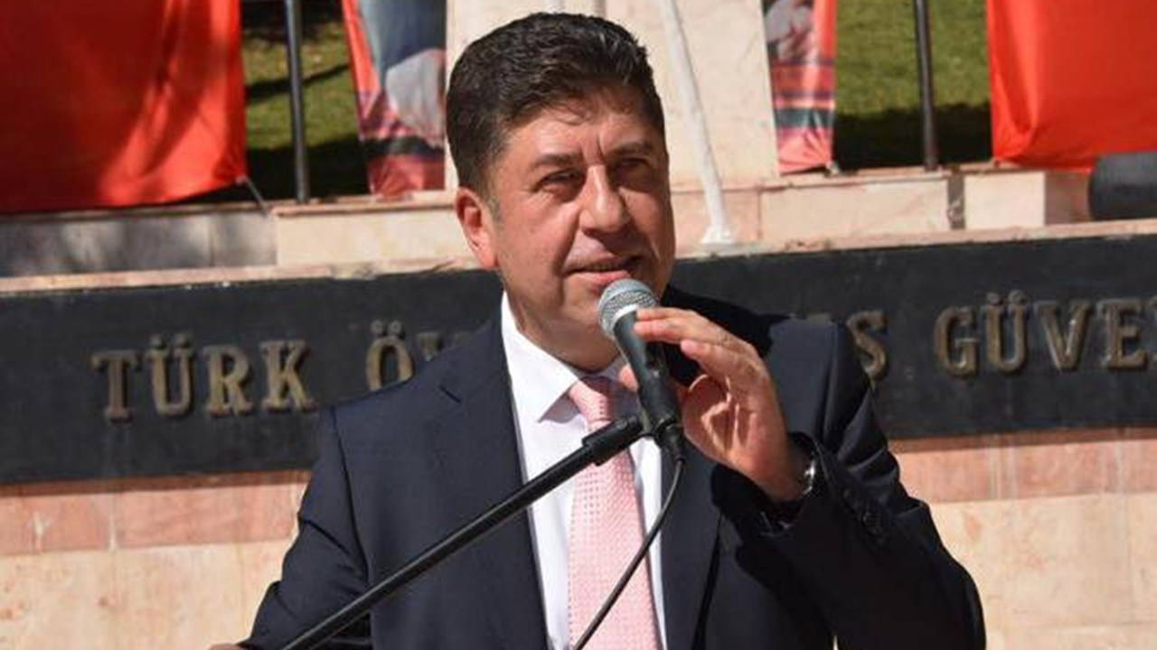 ‘Bizim rakibimiz Erdoğan değil devlet’ dedi, AKP’den ‘özür’ çağrısı geldi – Son Dakika Siyaset Haberleri ‘Bizim rakibimiz Erdoğan değil devlet’ dedi, AKP’den ‘özür’ çağrısı geldi – Son Dakika Siyaset Haberleri