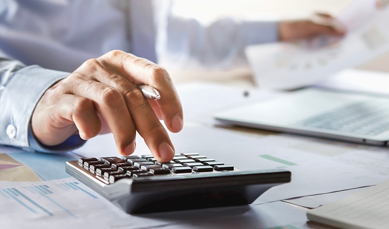 Batı ülkelerinde artan borçlar yeni finansal kriz riskini artırıyor