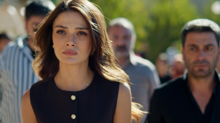 Uzak Şehir’de nefes kesen yeni bölüm! Alya Boran’ın yaşadığını öğreniyor Uzak Şehir’de nefes kesen yeni bölüm! Alya Boran’ın yaşadığını öğreniyor