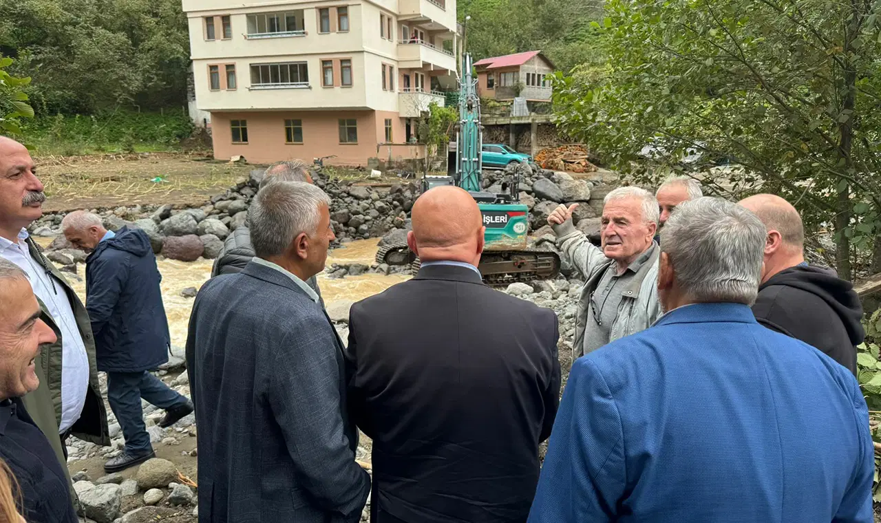 CHP’den, sel felaketi yaşanan Borçka’da inceleme: ‘Mağduriyet giderilmeli’ CHP’den, sel felaketi yaşanan Borçka’da inceleme: ‘Mağduriyet giderilmeli’