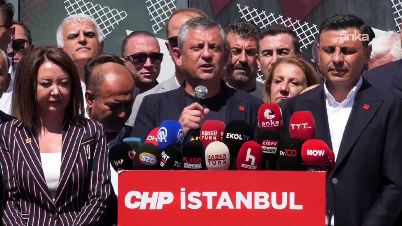 Son Dakika… Özgür Özel, CHP İstanbul İl Başkanlığı’nda konuşuyor – Son Dakika Siyaset Haberleri