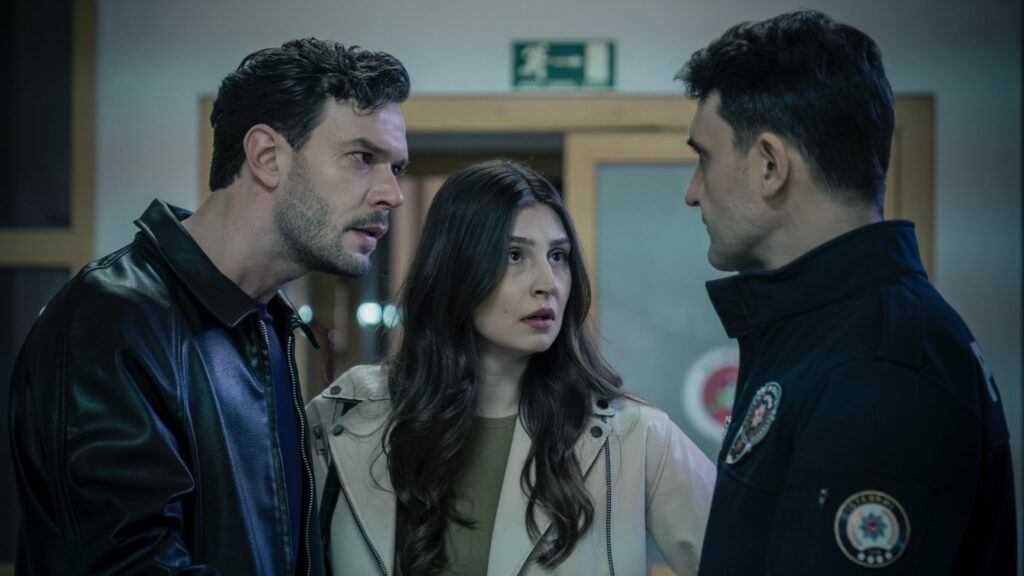 HBO Max, merakla beklenen Kaosun Anatomisi’nin ilk bölümünü izleyiciyle buluşturdu!