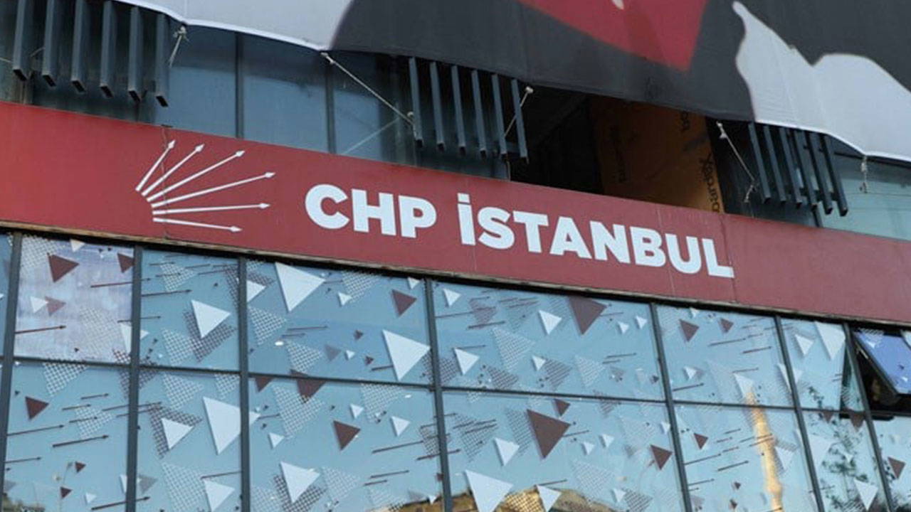 Mahkemeden CHP İstanbul İl Yönetimi’ne kayyum kararı… Tepki yağdı: ‘Ülkeyi dünyaya rezil ediyorlar!’ – Son Dakika Siyaset Haberleri Mahkemeden CHP İstanbul İl Yönetimi’ne kayyum kararı… Tepki yağdı: ‘Ülkeyi dünyaya rezil ediyorlar!’ – Son Dakika Siyaset Haberleri