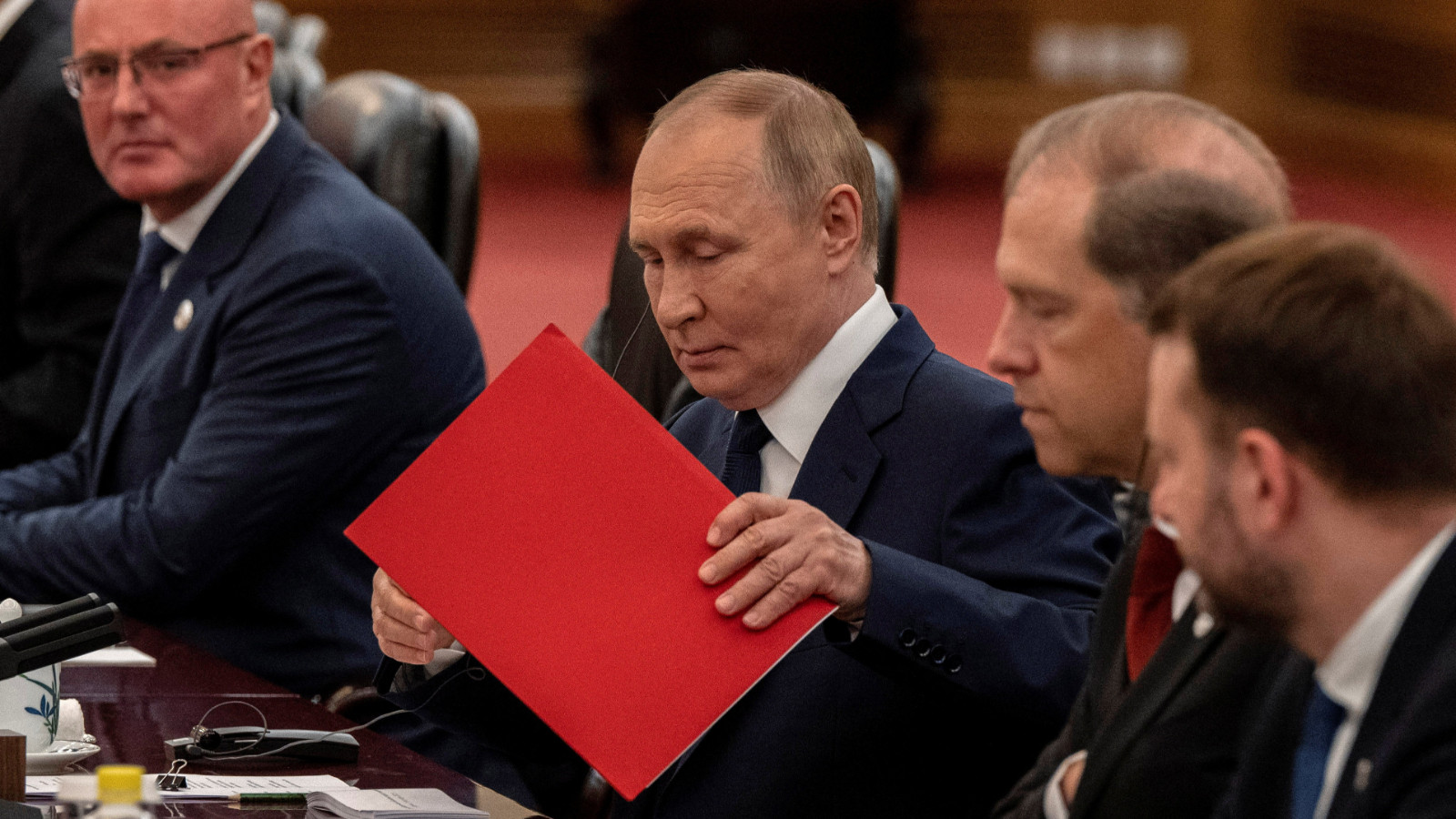 Putin ve Xi “dünyanın en büyüğünü” yapmak için anlaştı, 30 yıllık proje tozlu raftan indirildi