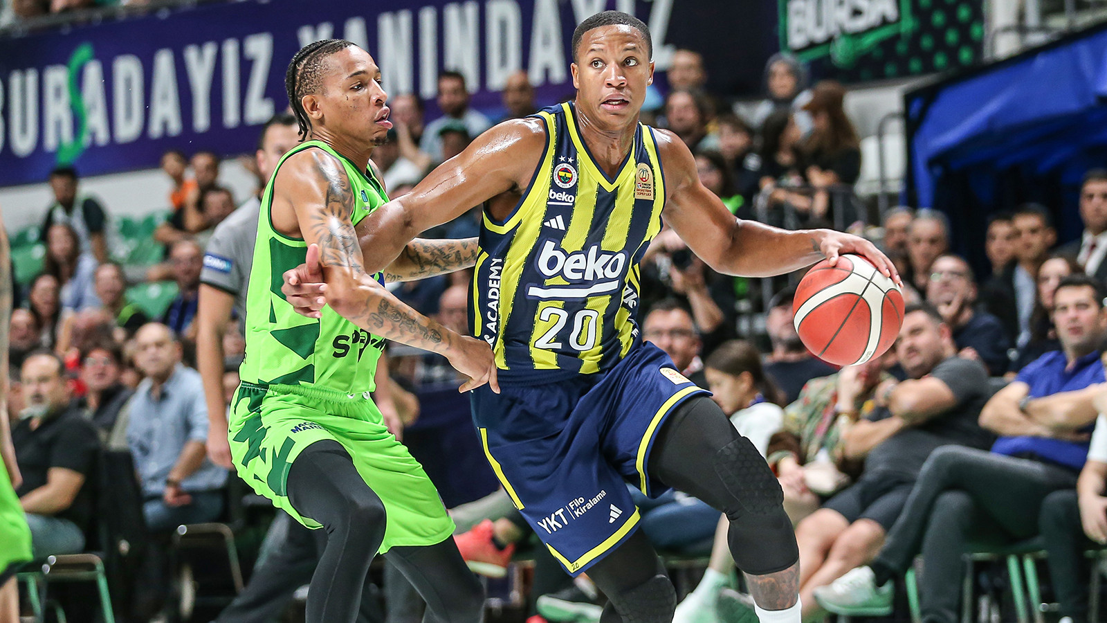 Son şampiyon Fenerbahçe Beko, yeni sezona kötü başladı Son şampiyon Fenerbahçe Beko, yeni sezona kötü başladı