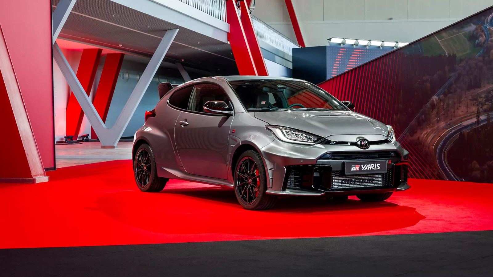 Toyota GR Yaris MY25 modelini tanıttı Toyota GR Yaris MY25 modelini tanıttı