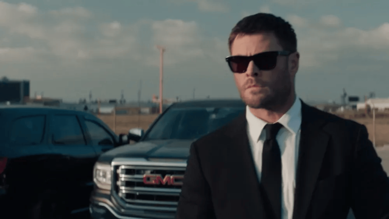 Chris Hemsworth ve Halle Berry’nin Nefes Kesen Soygun Filmi “Crime 101″ın Fragmanı Paylaşıldı