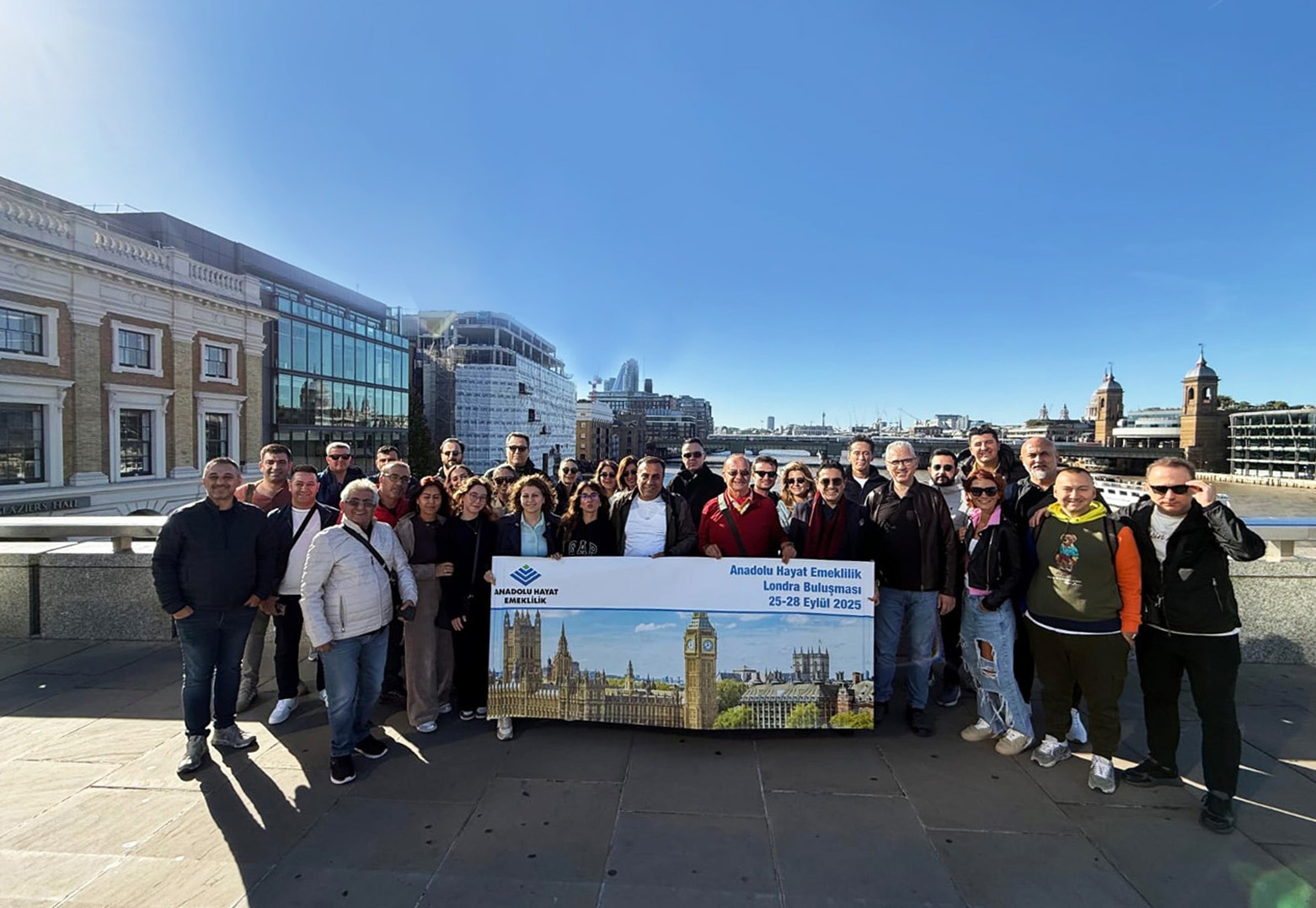 Anadolu Hayat Emeklilik Başarılı Acenteleriyle  Londra’da Buluştu