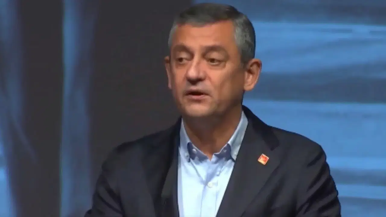 CHP lideri Özel’den İsviçre’de net mesaj: ‘CHP’nin iktidar olacağını biliyoruz’ – Son Dakika Siyaset Haberleri