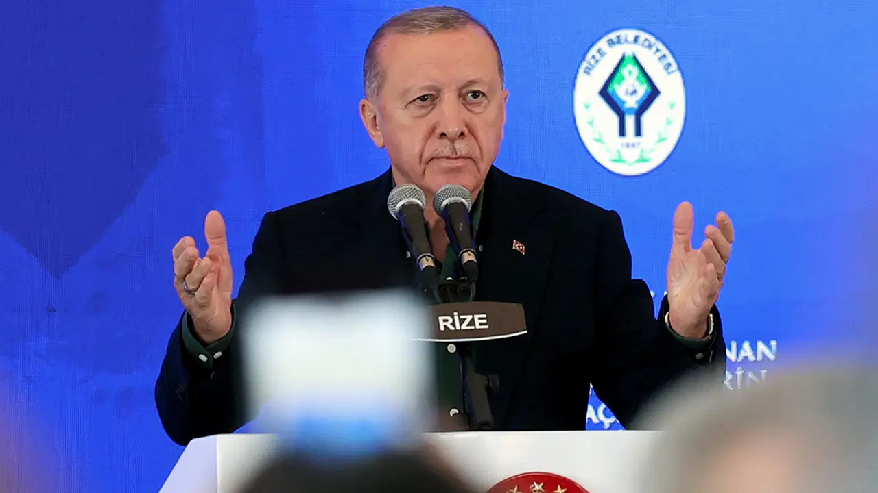 Erdoğan, Özgür Özel’i ‘Gazze’ üzerinden hedef aldı: ‘CHP Genel Başkanı’nın bir özür borcu yok mu?’ – Son Dakika Siyaset Haberleri Erdoğan, Özgür Özel’i ‘Gazze’ üzerinden hedef aldı: ‘CHP Genel Başkanı’nın bir özür borcu yok mu?’ – Son Dakika Siyaset Haberleri