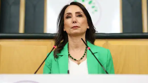 DEM Parti’den AKP’ye ‘süreç’ eleştirisi: ‘Ciddi adımlar atılmadı’ – Son Dakika Siyaset Haberleri DEM Parti’den AKP’ye ‘süreç’ eleştirisi: ‘Ciddi adımlar atılmadı’ – Son Dakika Siyaset Haberleri