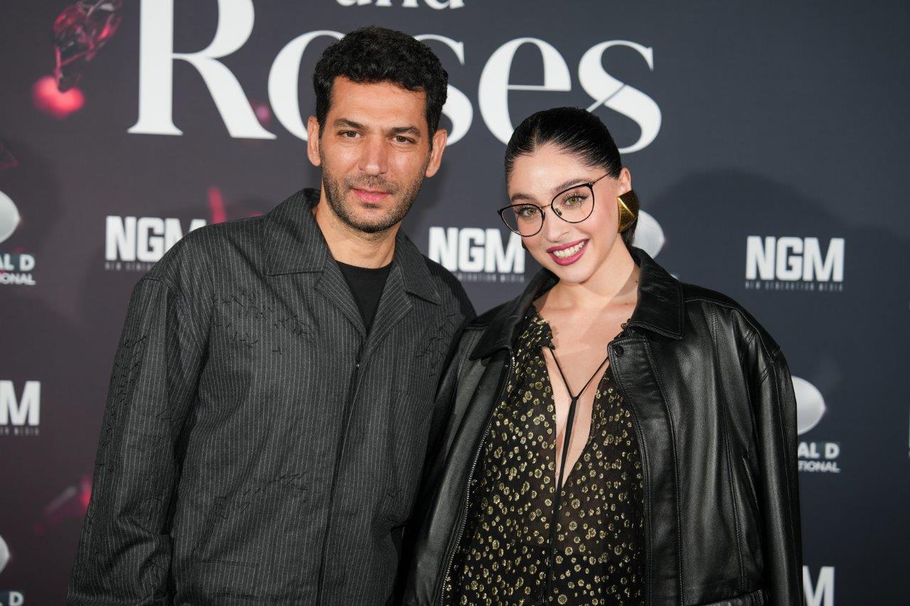 Güller ve Günahlar’ın başrol oyuncuları Cemre Baysel ve Murat Yıldırım, MIPCOM Fuarı’nda dikkat çeken isimler arasındaydı! Güller ve Günahlar’ın başrol oyuncuları Cemre Baysel ve Murat Yıldırım, MIPCOM Fuarı’nda dikkat çeken isimler arasındaydı!