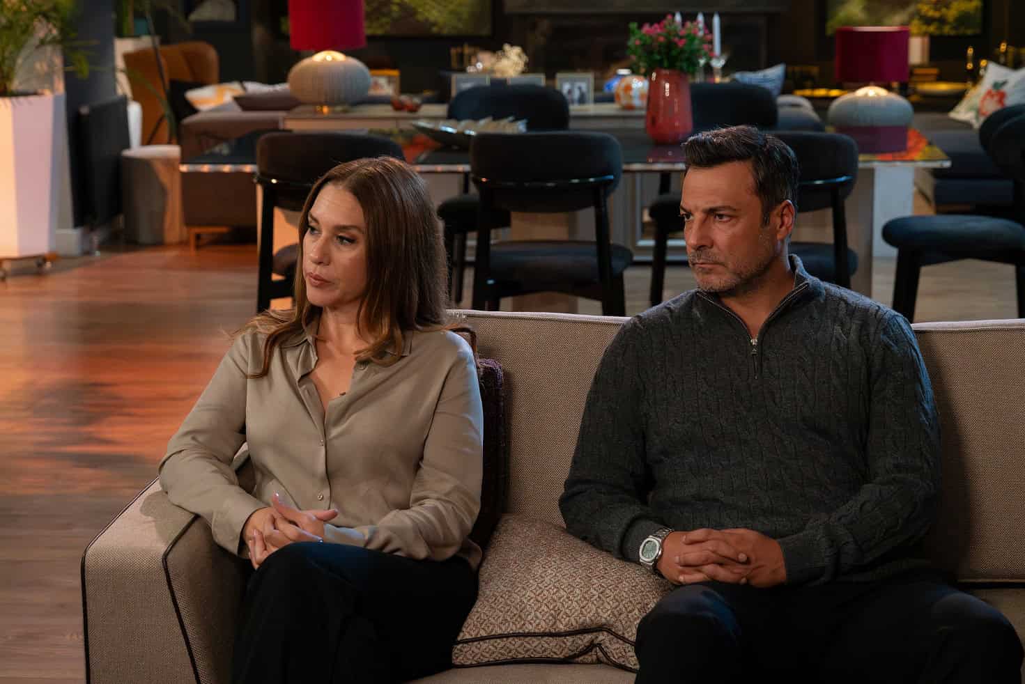 Kızılcık Şerbeti 109. Bölümde Asil’i gören Işıl şok oldu! Doğa, Kıvılcım’la konuşurken kaza yaptı! Kızılcık Şerbeti 109. Bölümde Asil’i gören Işıl şok oldu! Doğa, Kıvılcım’la konuşurken kaza yaptı!