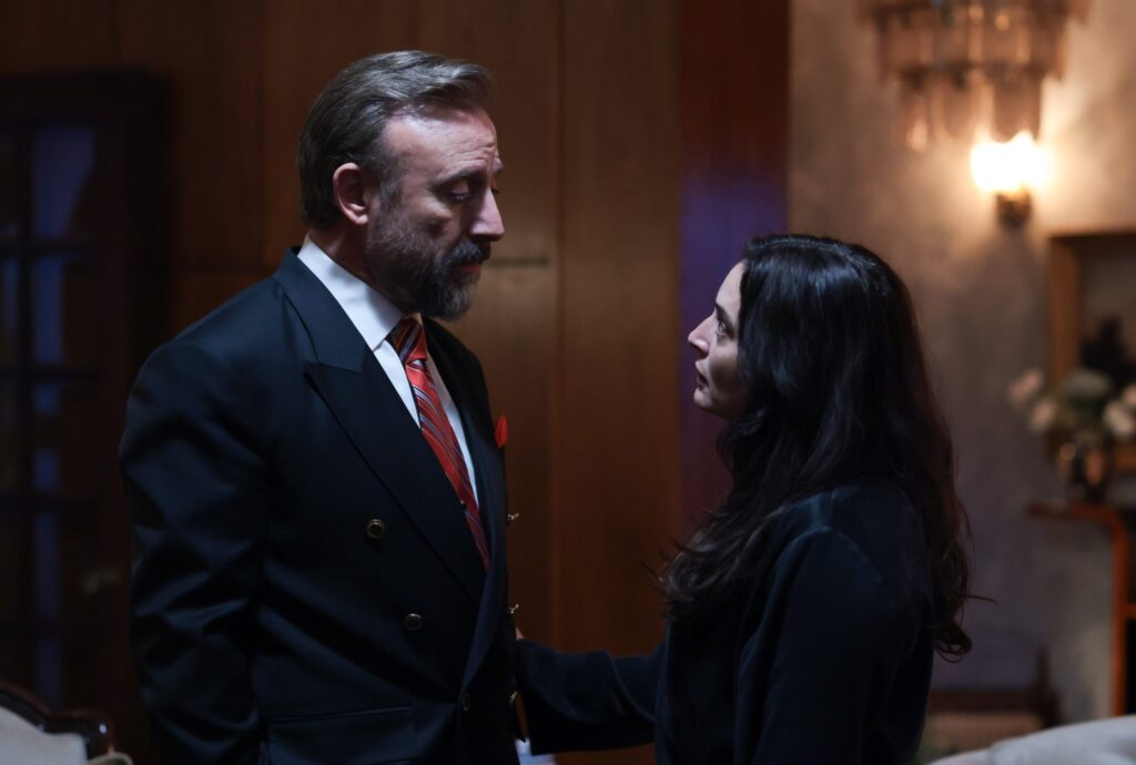 Kral Kaybederse 20. Bölümde ortalık karıştı! Kenan ve Sevda’nın öpüşmesi geceye damgasını vurdu! Kral Kaybederse 20. Bölümde ortalık karıştı! Kenan ve Sevda’nın öpüşmesi geceye damgasını vurdu!