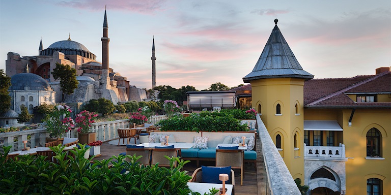 Michelin Key 2025 Listesi Açıklandı: İstanbul’dan İki Otel Ödül Aldı Michelin Key 2025 Listesi Açıklandı: İstanbul’dan İki Otel Ödül Aldı