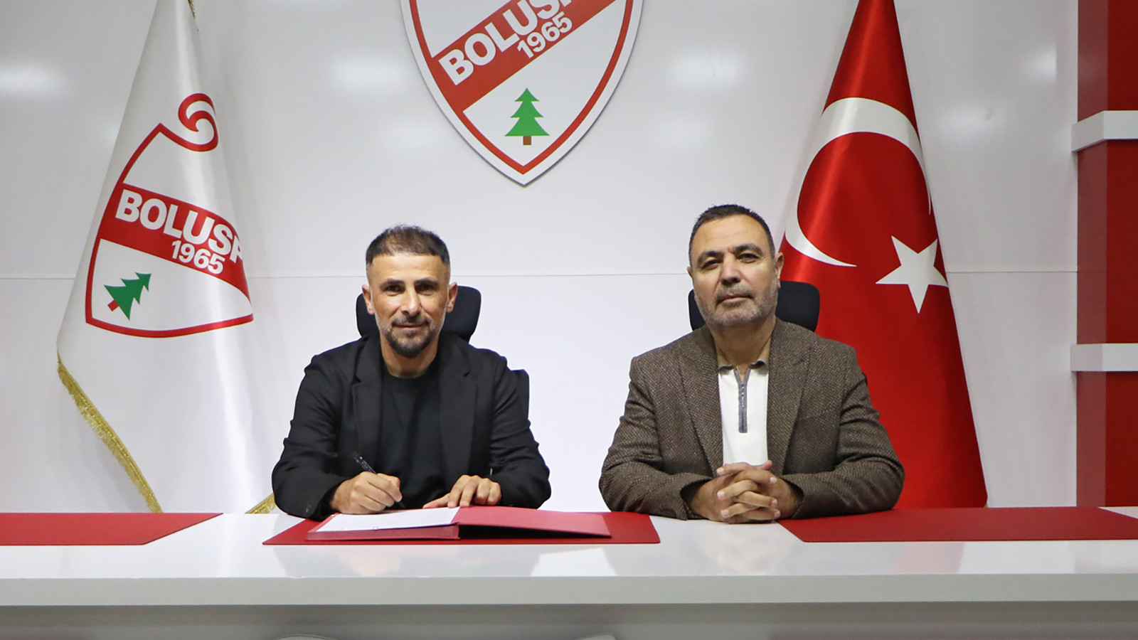 Boluspor’un yeni teknik direktörü Ertuğrul Arslan oldu Boluspor’un yeni teknik direktörü Ertuğrul Arslan oldu