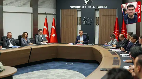CHP’li kurmaylar başlatılan operasyonlara karşı mücadelelerinin süreceğini açıkladı: Hem sahada hem adliyede – Son Dakika Siyaset Haberleri CHP’li kurmaylar başlatılan operasyonlara karşı mücadelelerinin süreceğini açıkladı: Hem sahada hem adliyede – Son Dakika Siyaset Haberleri