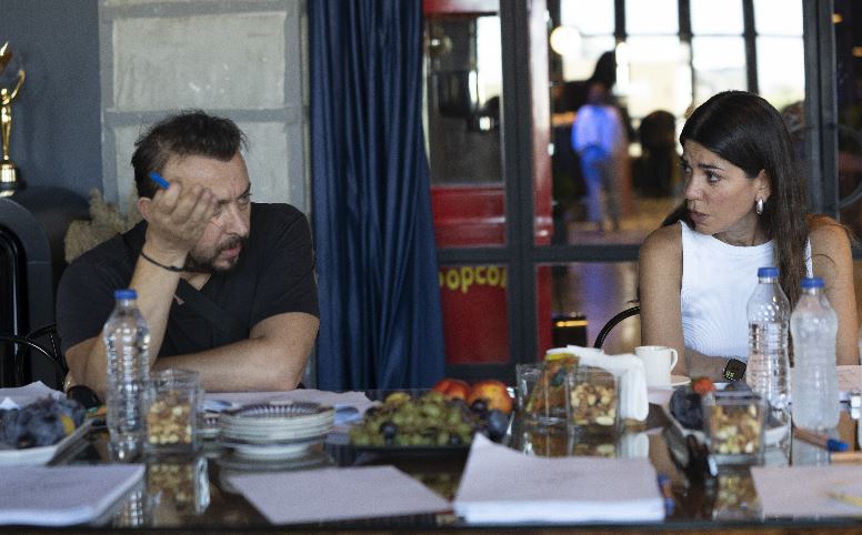 Ali Atay ile Ceren Moray yeni bir diziye başlıyor! Ali Atay ile Ceren Moray yeni bir diziye başlıyor!