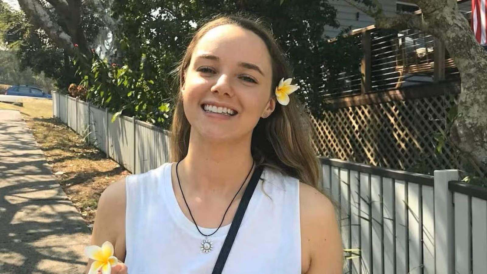 Evde doğum yapan ünlü fenomen hayatını kaybetti Evde doğum yapan ünlü fenomen hayatını kaybetti