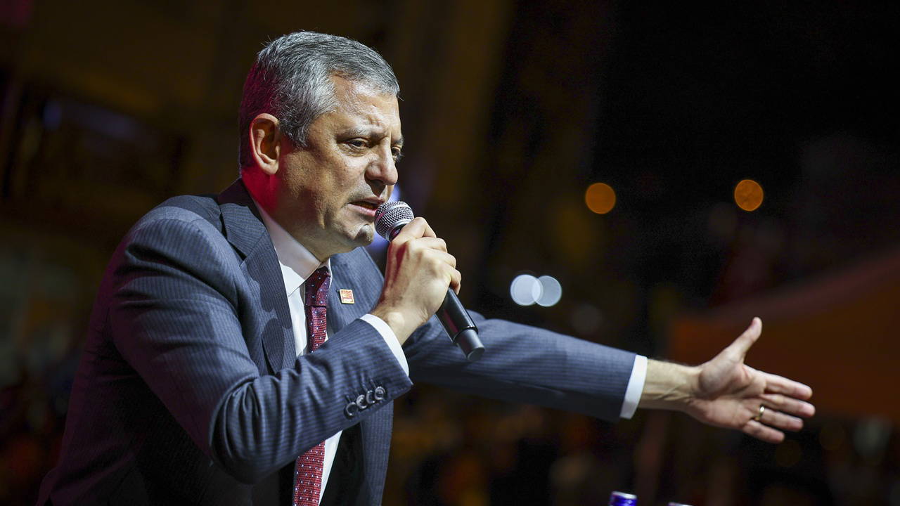 Özgür Özel’den İmamoğlu’na yöneltilen ‘casusluk’ suçlamasına sert tepki: ‘Atatürk’ün partisinden ajan çıkmaz, CHP bu ülkenin birliğinin teminatıdır’ – Son Dakika Siyaset Haberleri Özgür Özel’den İmamoğlu’na yöneltilen ‘casusluk’ suçlamasına sert tepki: ‘Atatürk’ün partisinden ajan çıkmaz, CHP bu ülkenin birliğinin teminatıdır’ – Son Dakika Siyaset Haberleri