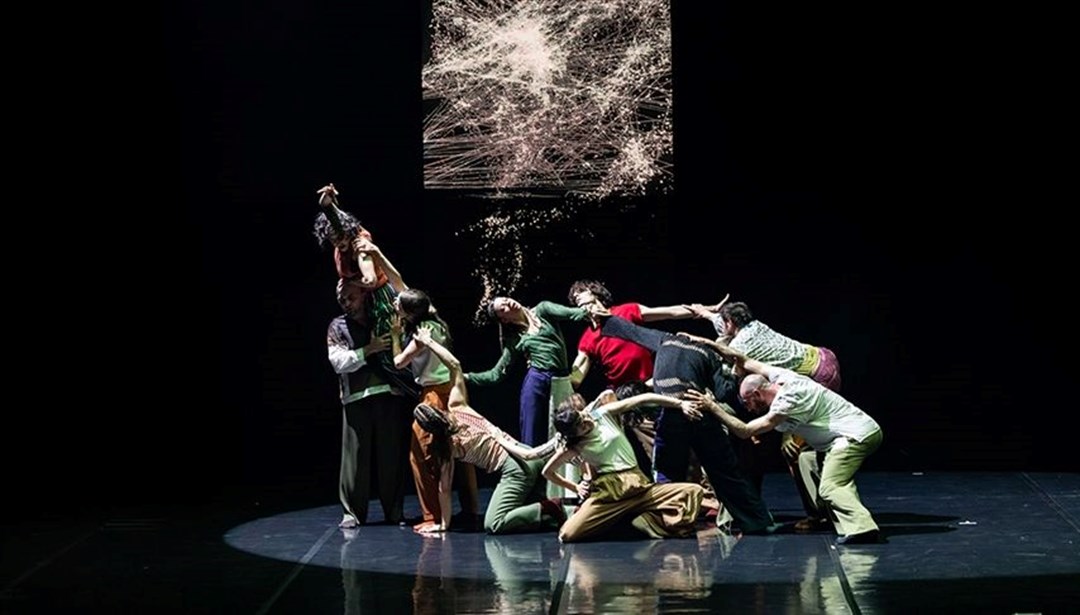 Deliriyum dans gösterisi sahneye taşındı Deliriyum dans gösterisi sahneye taşındı