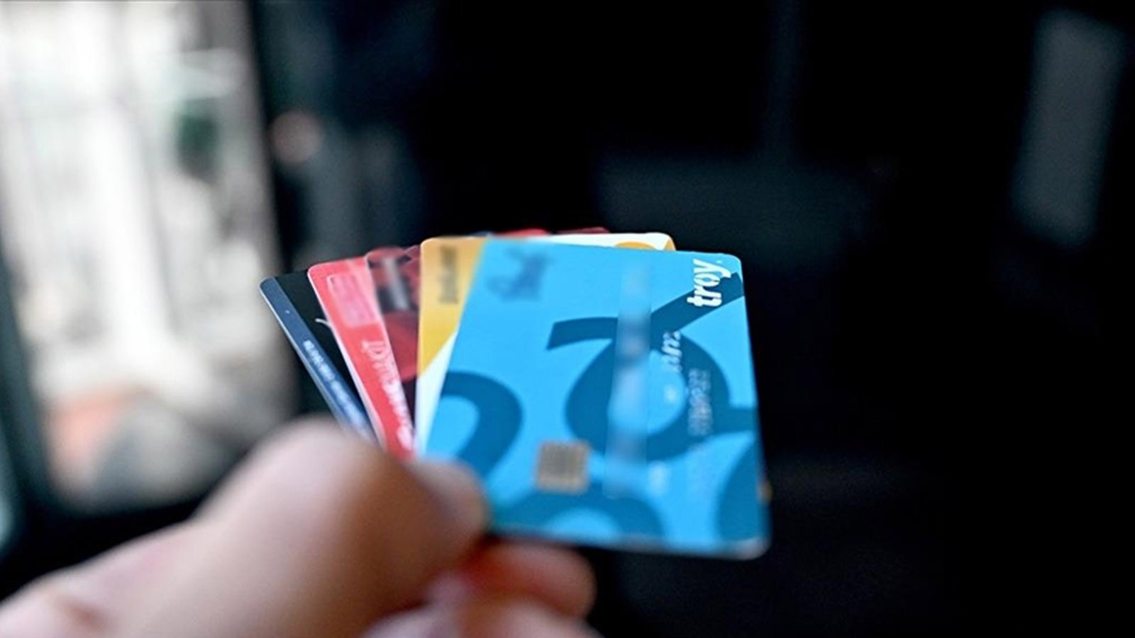 Kredi kartı kullanan milyonları ilgilendiriyor… Yeni bir borç yapılandırması mı geliyor? Kredi kartı kullanan milyonları ilgilendiriyor… Yeni bir borç yapılandırması mı geliyor?