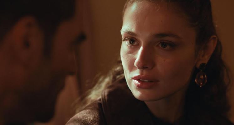 Veliaht dizisi 5. bölümde bitmemiş bir aşk yeniden gün yüzüne çıkıyor! Veliaht dizisi 5. bölümde bitmemiş bir aşk yeniden gün yüzüne çıkıyor!