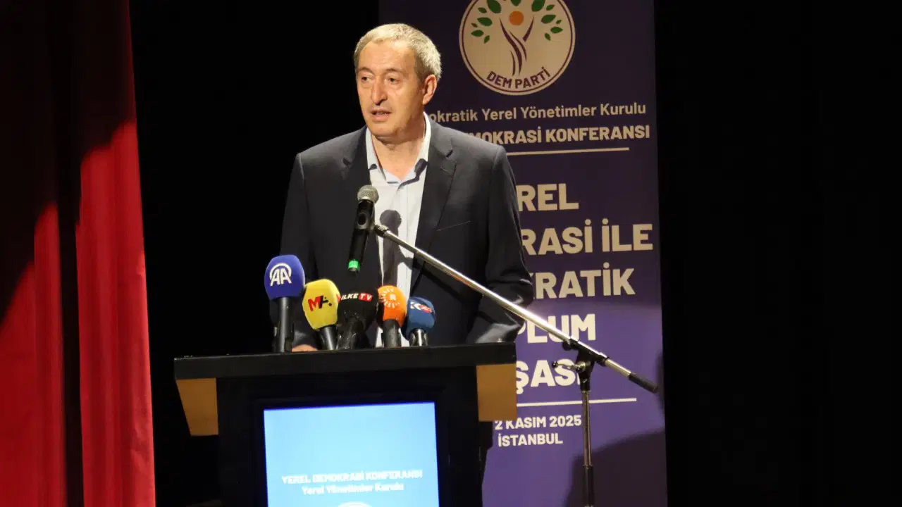 DEM Parti Eş Genel Başkanı Bakırhan: ‘Ahmet Türk ile Ekrem İmamoğlu’nu hiç ayırt etmedik’ – Son Dakika Siyaset Haberleri DEM Parti Eş Genel Başkanı Bakırhan: ‘Ahmet Türk ile Ekrem İmamoğlu’nu hiç ayırt etmedik’ – Son Dakika Siyaset Haberleri