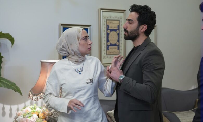 Kızılcık Şerbeti 113. Bölümde Ömer, Kıvılcım’dan ayrıldı Kızılcık Şerbeti 113. Bölümde Ömer, Kıvılcım’dan ayrıldı