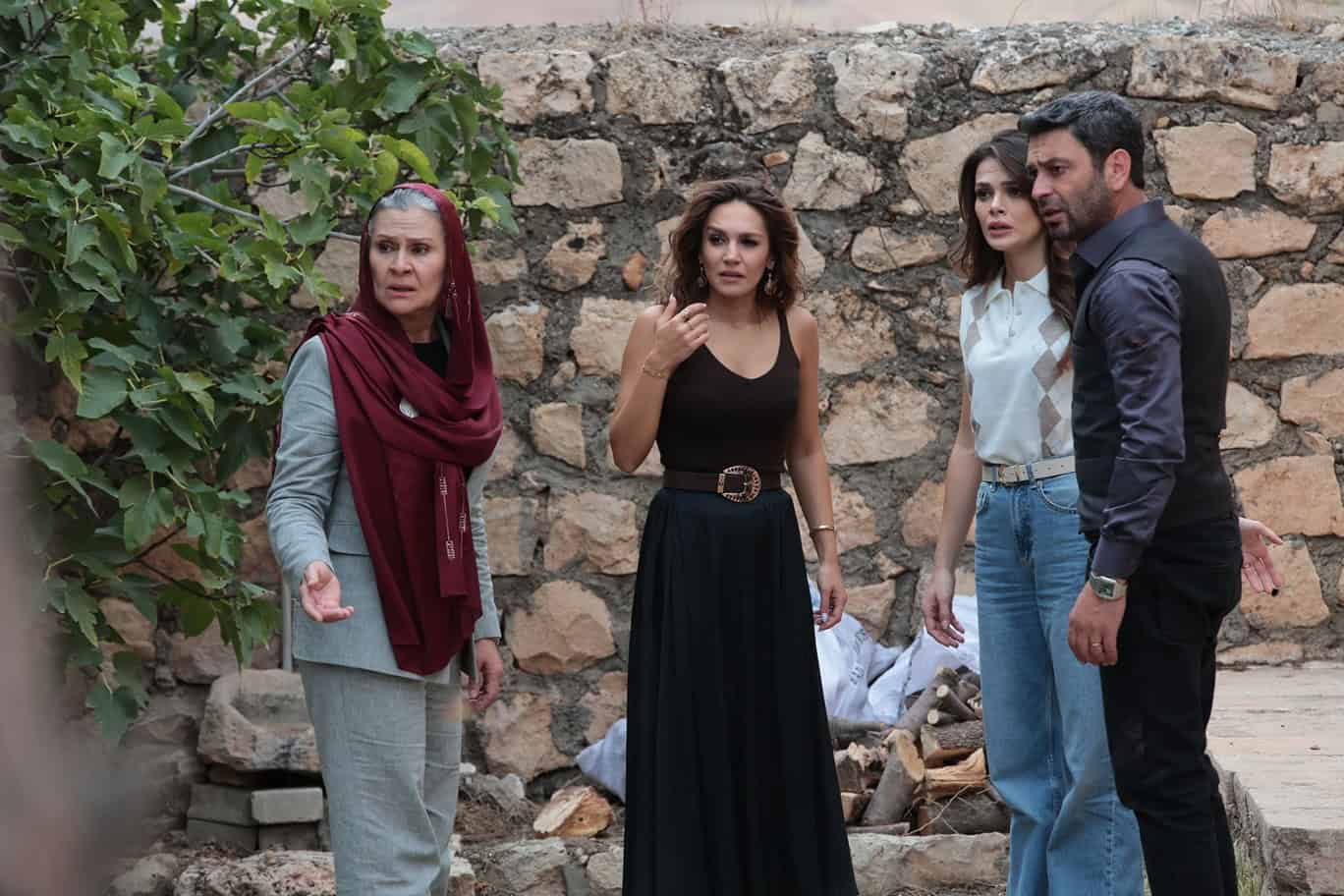 Uzak Şehir 36. Bölümde Aksiyon Dolu Gelişmeler Yaşandı Uzak Şehir 36. Bölümde Aksiyon Dolu Gelişmeler Yaşandı