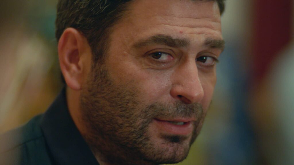 Uzak Şehir izleyicisi olan Sezen Aksu, yeni bir şarkısını daha diziye hediye etmesi sanal medyayı salladı! Uzak Şehir izleyicisi olan Sezen Aksu, yeni bir şarkısını daha diziye hediye etmesi sanal medyayı salladı!