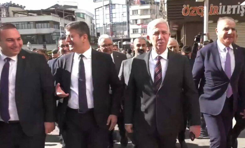 Mansur Yavaş, CHP’nin Kilis Mitingi Öncesi Gaziantep’te Mansur Yavaş, CHP’nin Kilis Mitingi Öncesi Gaziantep’te