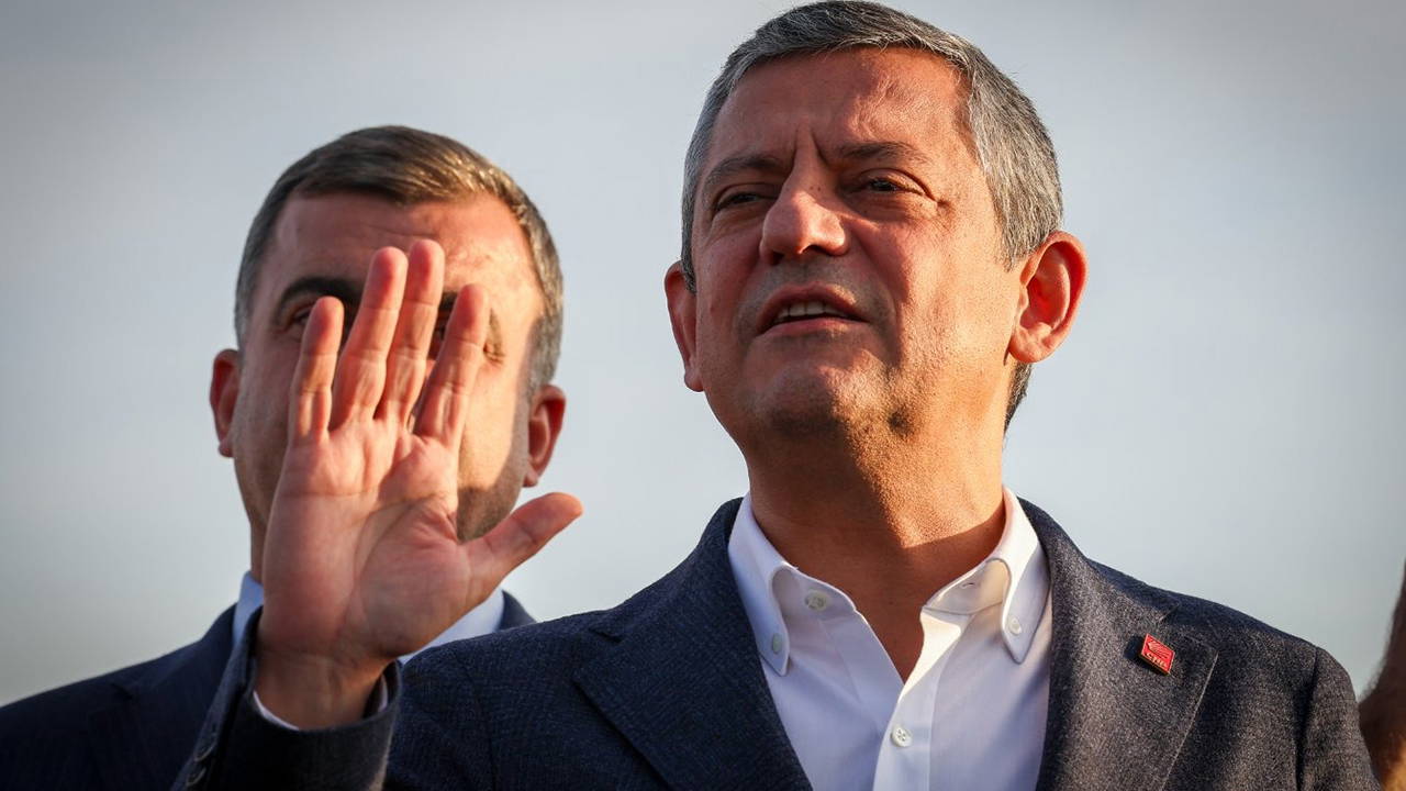 Özgür Özel’den, Erdoğan’a ‘Fetret Devri’ yanıtı: ‘İstanbul seçimlerini yenileyelim, Erdoğan aday olsun, kendine güveniyorsa hodri meydan!’ – Son Dakika Siyaset Haberleri