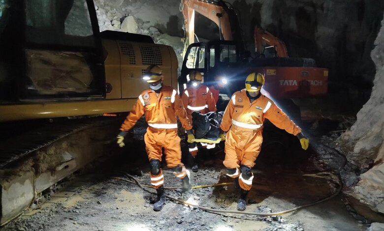 Hindistan’da taş ocağında göçük: Ölü sayısı 7’ye yükseldi
